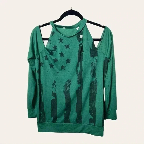 0358. UNBRANDED LONG SLEEVE DISTRESSED TOP WITH THE AMERICAN FLAG ON IT SIZE SM - Picture 1 of 10
